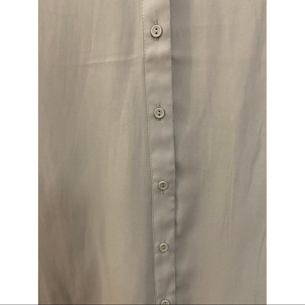 Light sage-green button down blouse - Picture 4 of 4